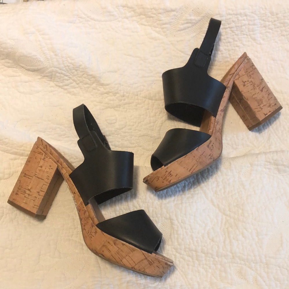 K Studio black platform sandals size 9